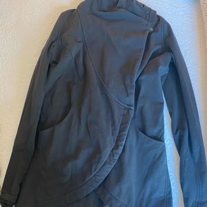 Lululemon black jacket